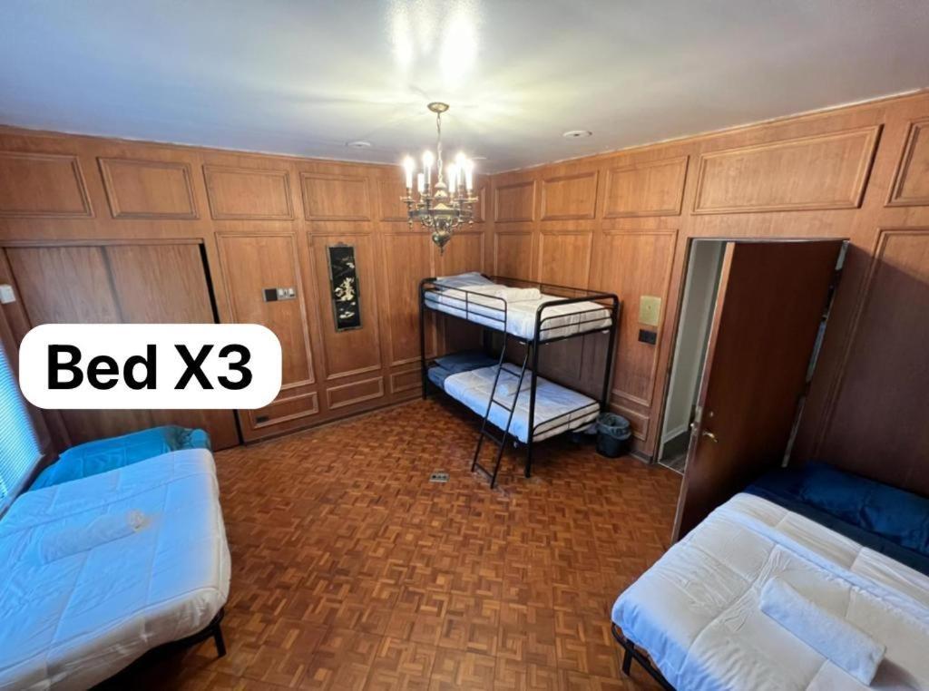 Pill Hill Mansion Hostel Чикаго Екстериор снимка